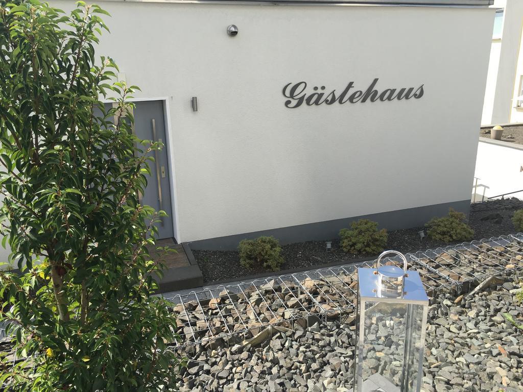 Wohnraum Hotel & Gaestehaus Gusterath Exterior foto